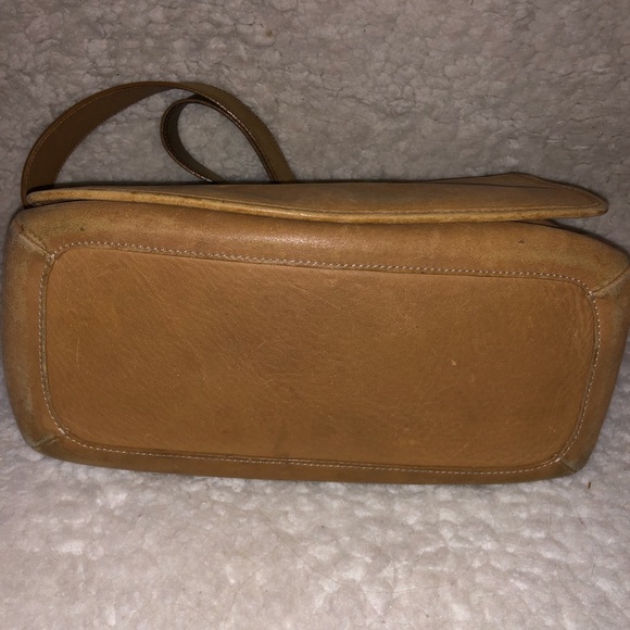 Vintage Coach Leather Shoulder Bag Purse - Picture 15 of 15